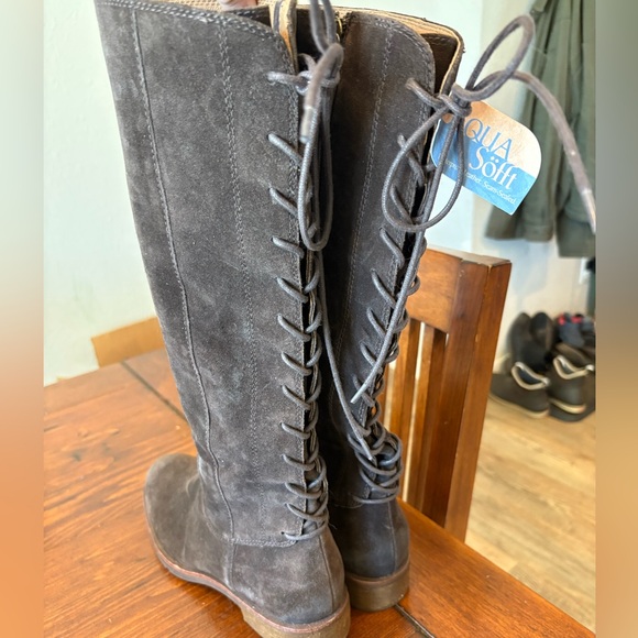 NWT** Sofft Sharnell II Suede Tall Lace Boot *damage* - Picture 7 of 10